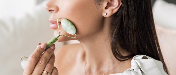 Best Jade Roller for Face, Chin, Neck and Eye: Smooth out Your Skin with These Beauty Tools